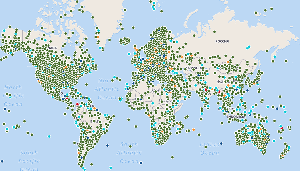 No site mundial você pode consultar as coordenadas dos caches (tesouros) em todos os lugares e aí é só usar o aplicativo para ir procurar estes tesouros. São milhões espalhados ao redor do mundo. Veja no mapa abaixo: